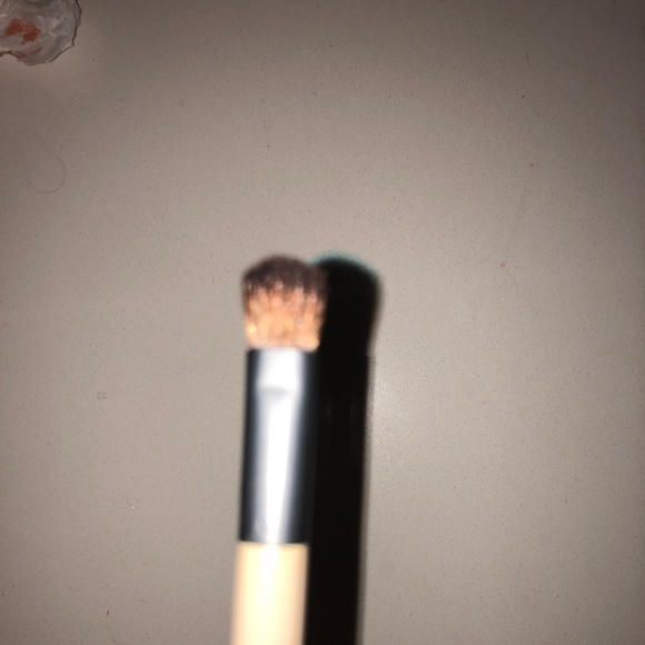ECO TOOLS DOUBLE SIDED EYE BRUSH - Picture 2 of 4